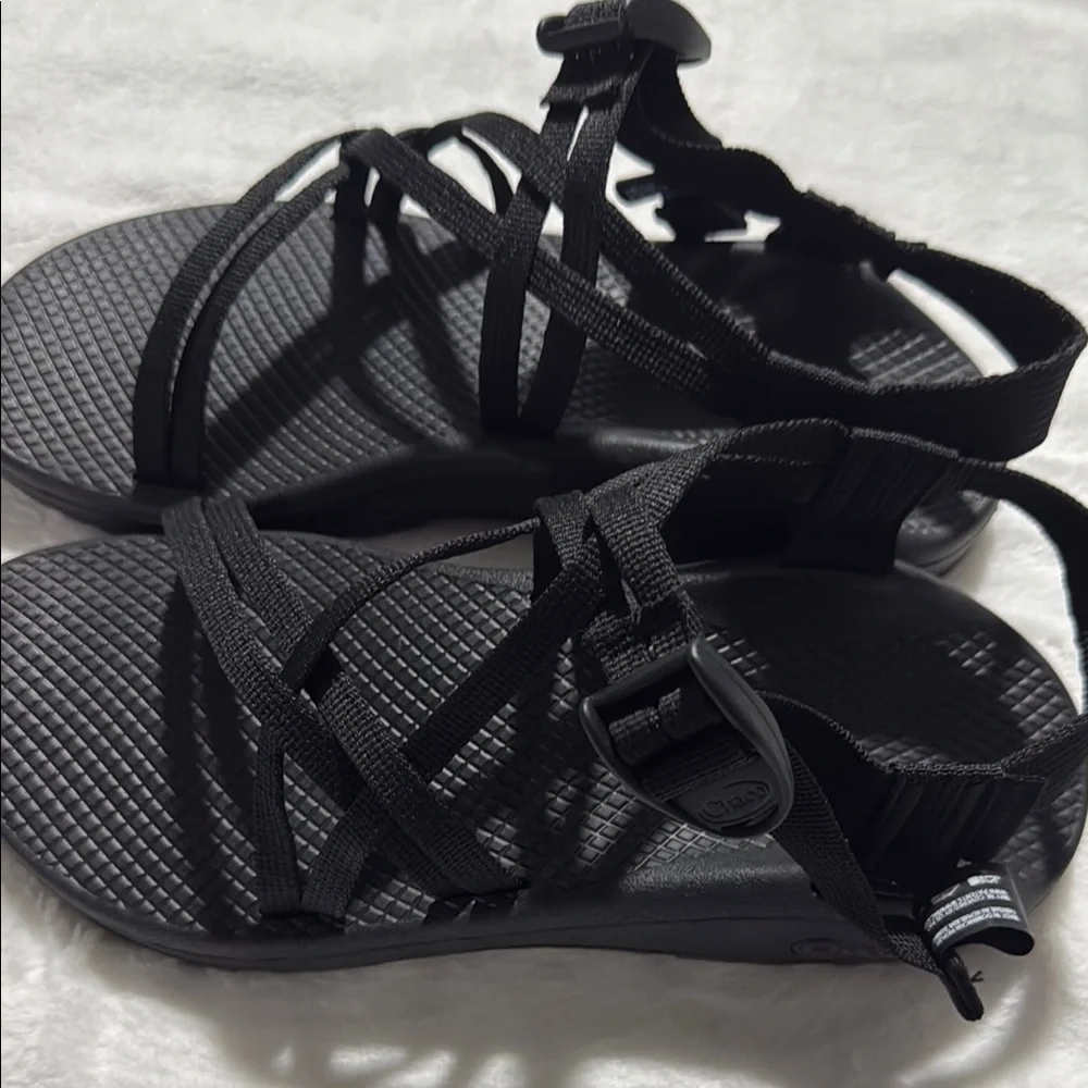 Chaco Black Adventure Sandals with Adjustable Straps size 9 - Picture 4 of 8